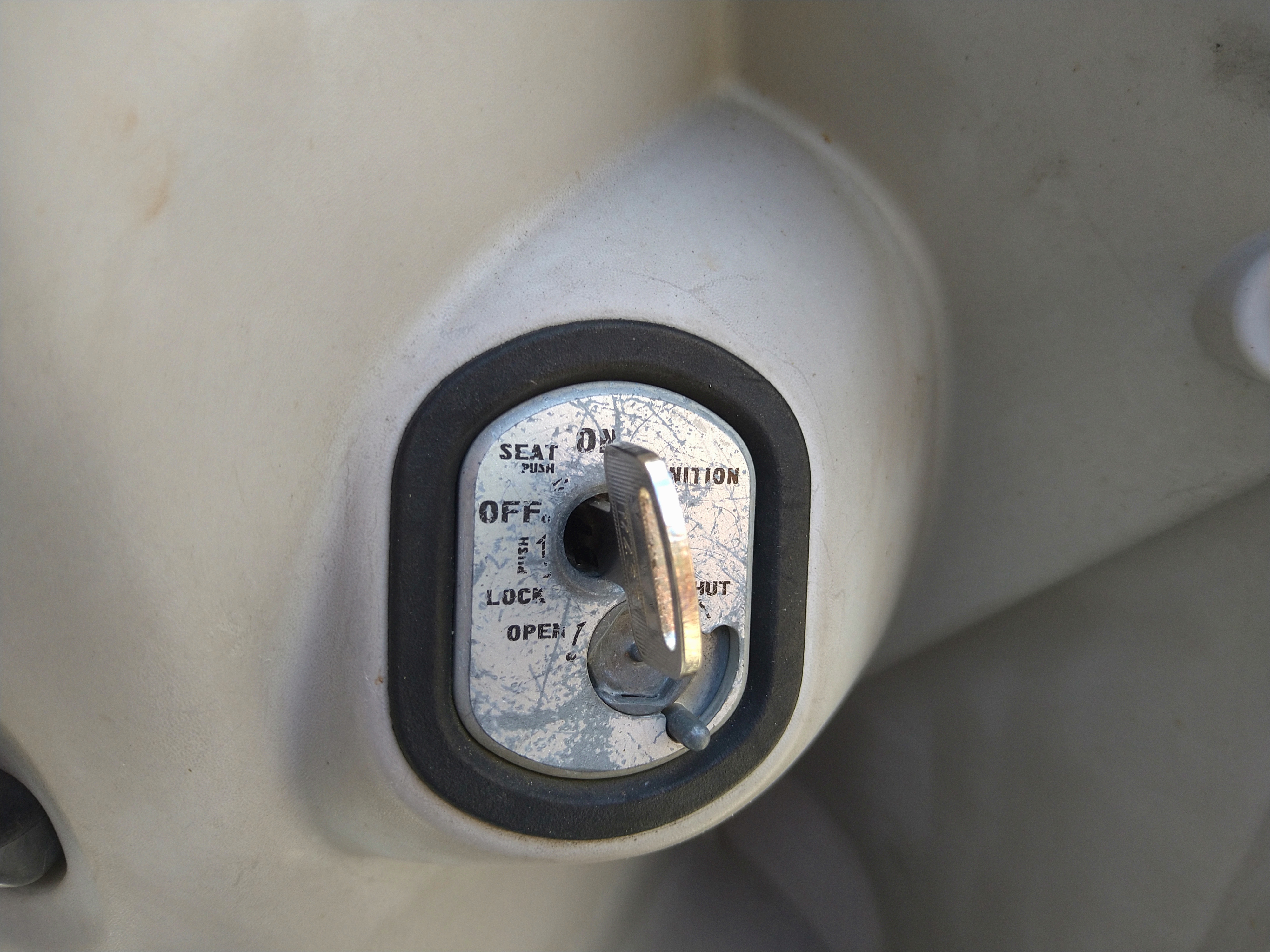 �z���_�o�C�N